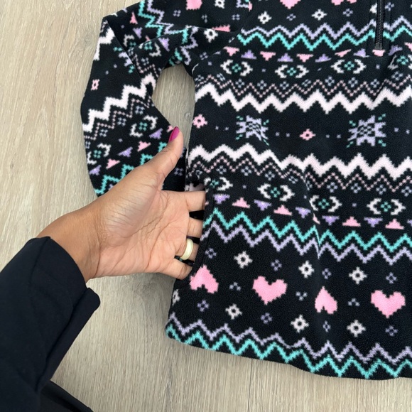 The Childrens Place Kids Girls Pullover Sweater 5 6 Fleece Black Pink Patterned - Picture 6 of 12